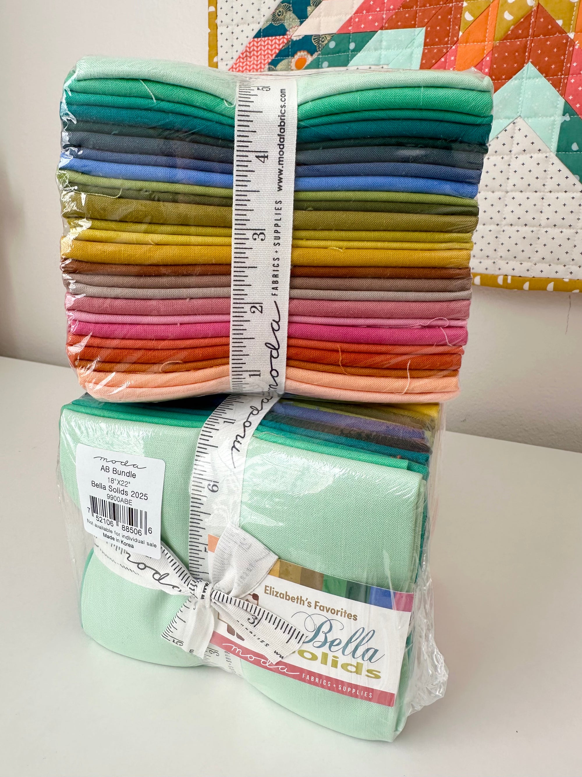 Elizabeth Hartman's Favorite Bella Solids - Moda Fabrics - Fat Quarter Bundle